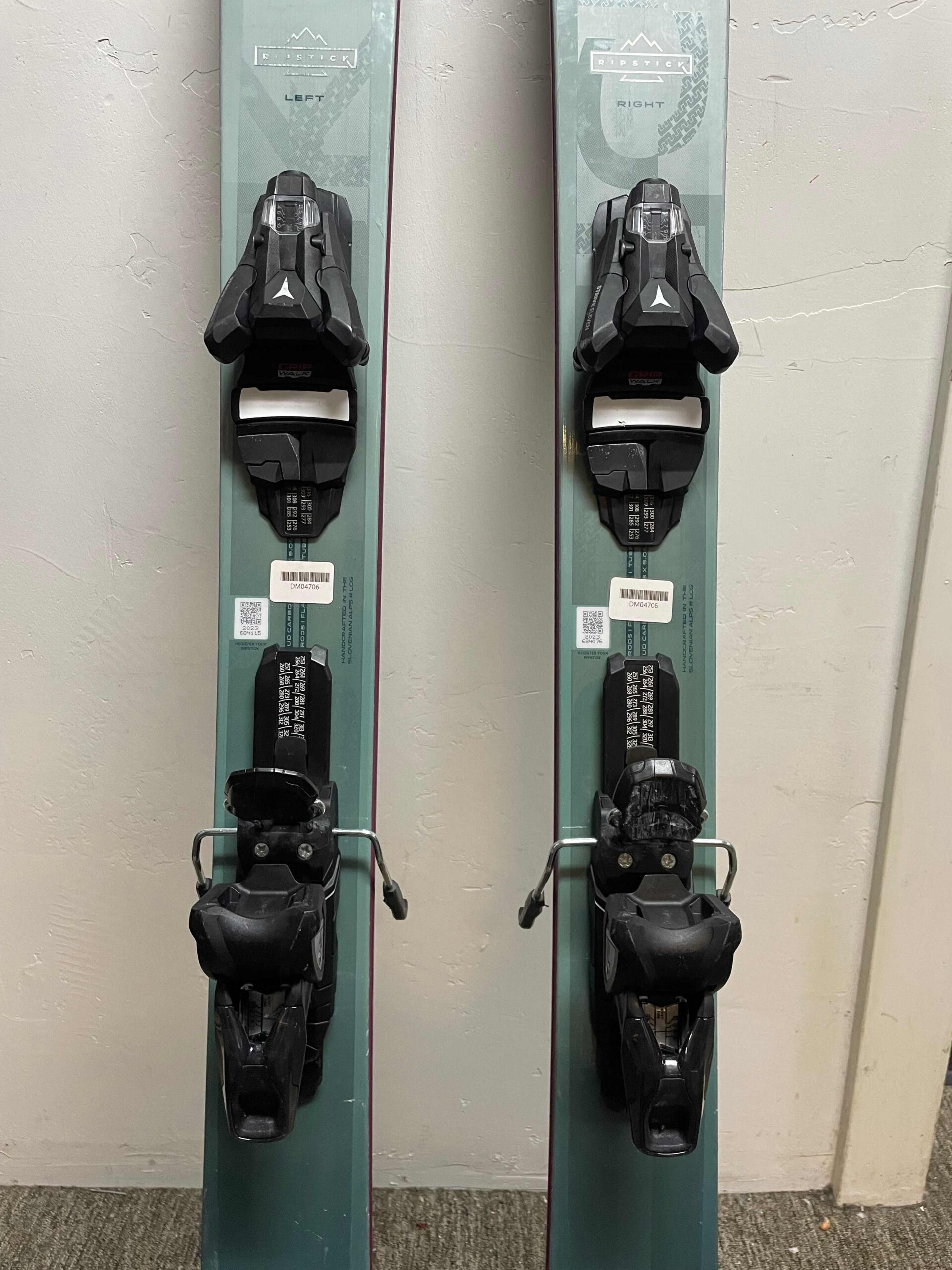 elan ripstick 100 w skis 2025 (demo)